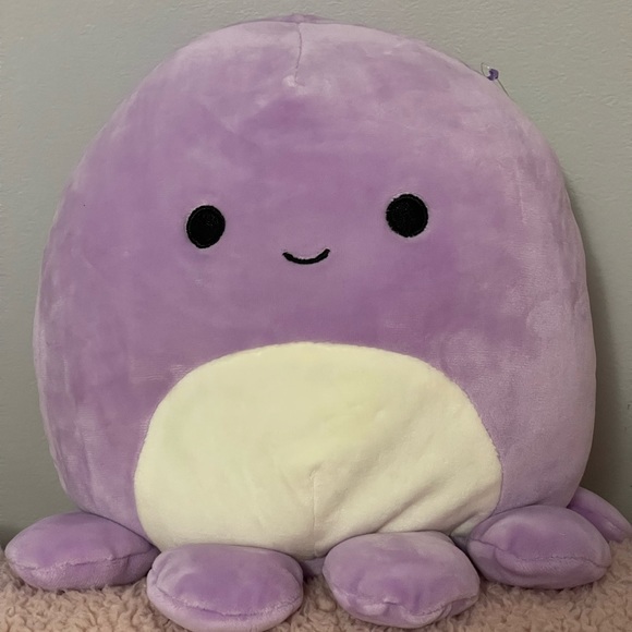 Violet the octopus squishmallow